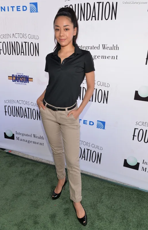 Aimee Garcia photo 11 of 263