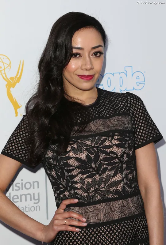 Aimee Garcia photo 18 of 263
