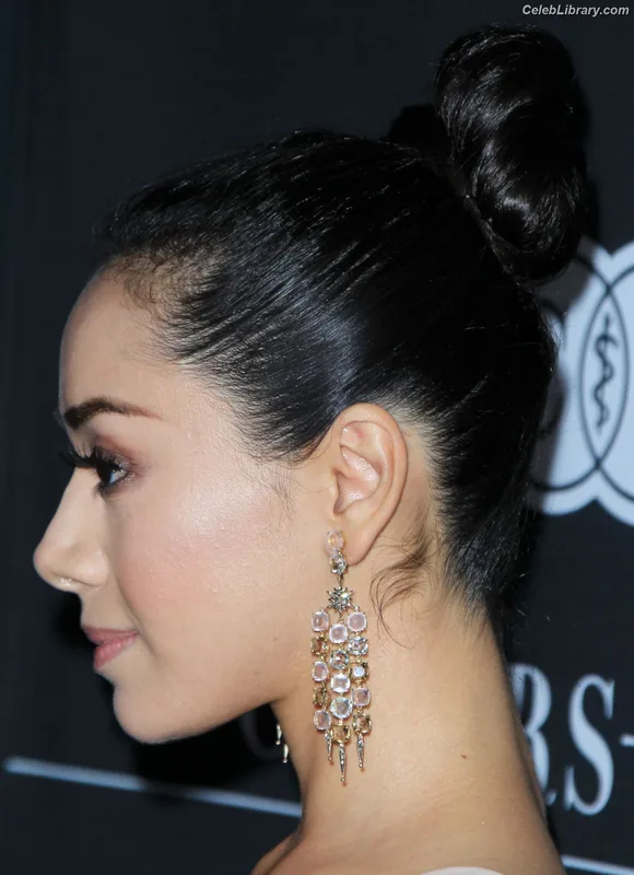 Aimee Garcia photo 3 of 263