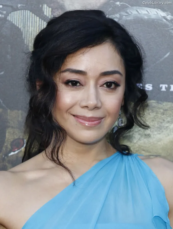 Aimee Garcia photo 20 of 263