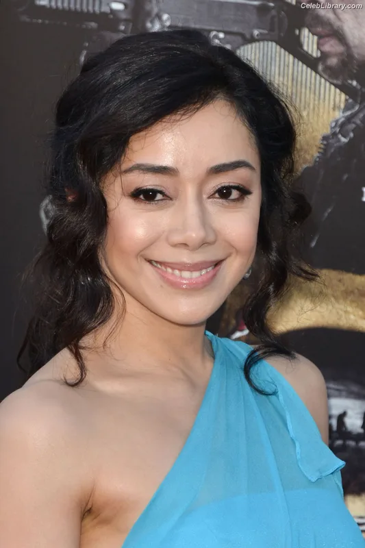 Aimee Garcia photo 6 of 263