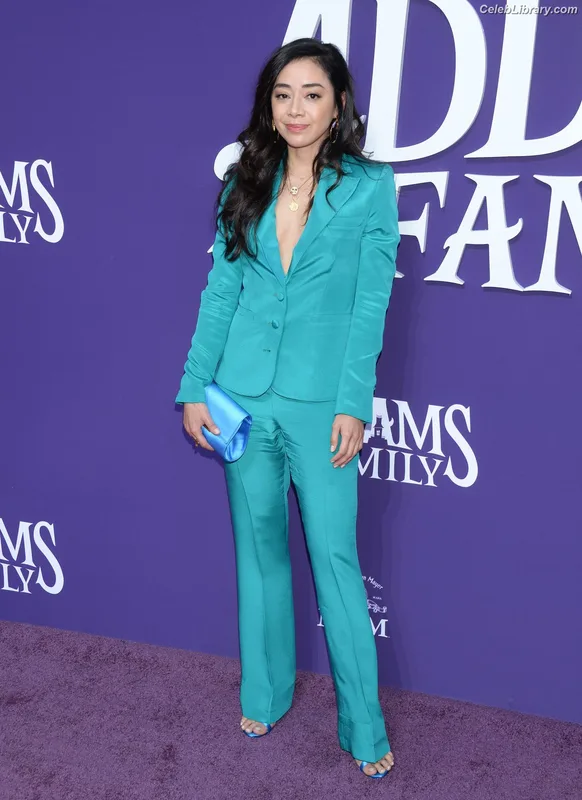 Aimee Garcia photo 3 of 263