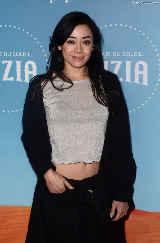 Aimee Garcia photo 14 of 263