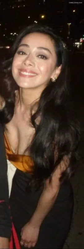 Aimee Garcia photo 12 of 263