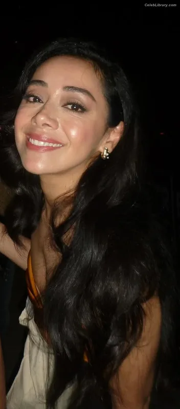 Aimee Garcia photo 15 of 263