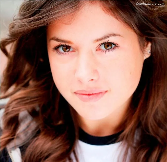 Aimee Kelly photo 3 of 53