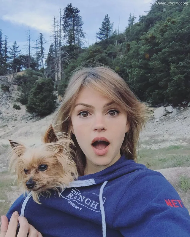 Aimee Richelle Teegarden photo 9 of 74