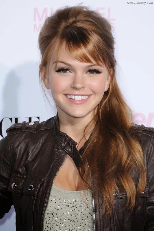 Aimee Richelle Teegarden photo 20 of 74