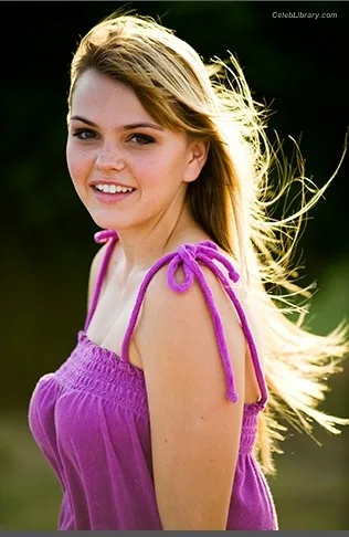 Aimee Richelle Teegarden photo 22 of 74