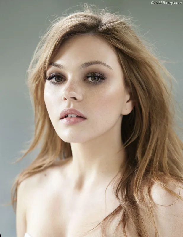 Aimee Richelle Teegarden photo 2 of 74