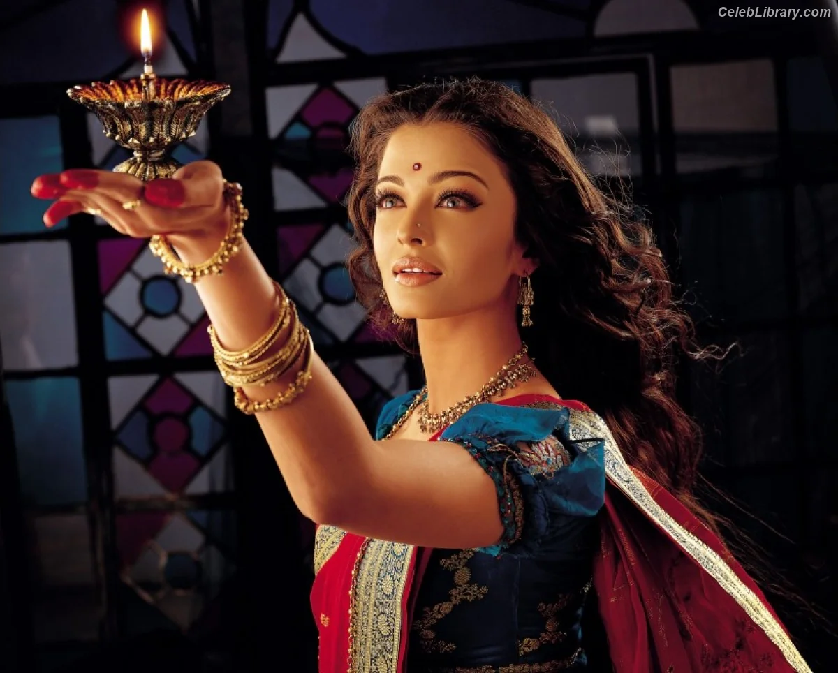Aishwarya Rai photo 2 of 242