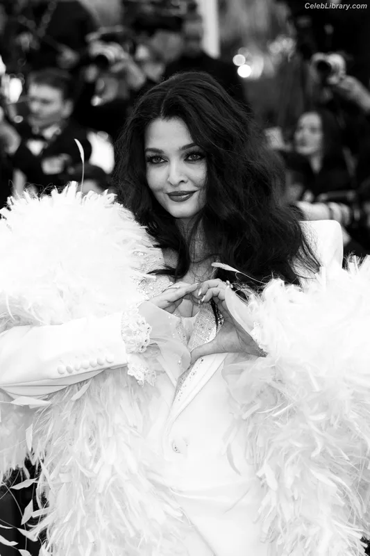 Aishwarya Rai photo 5 of 243