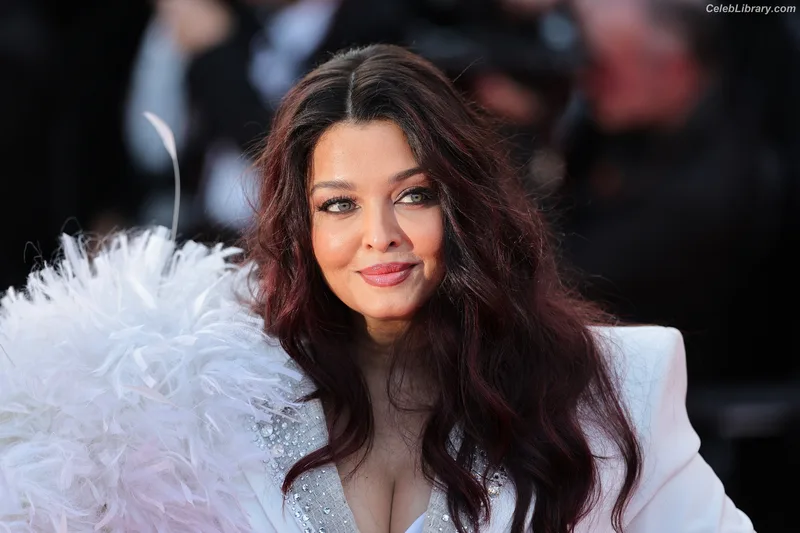 Aishwarya Rai photo 7 of 243