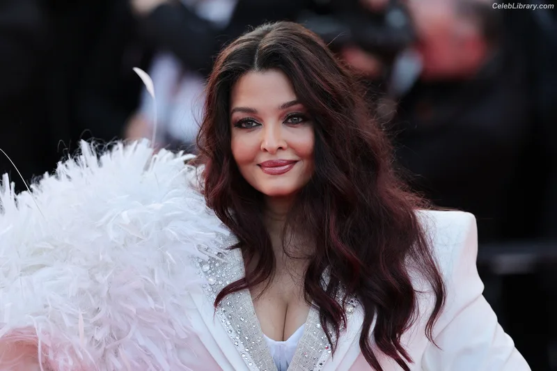 Aishwarya Rai photo 8 of 243