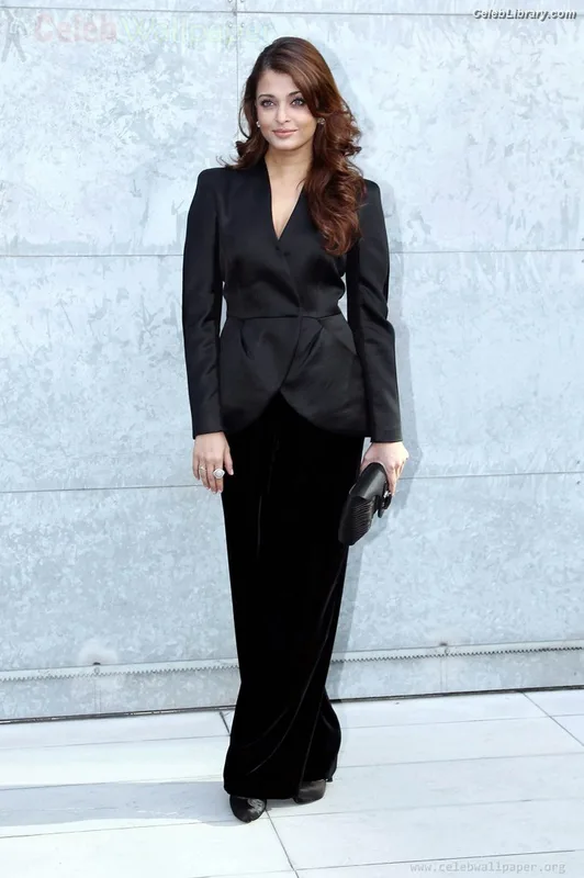 Aishwarya Rai photo 13 of 243