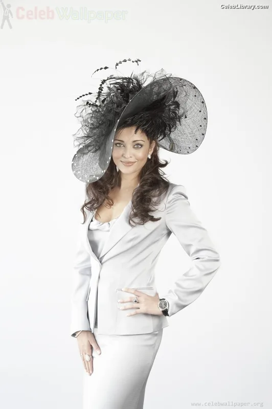 Aishwarya Rai photo 10 of 243