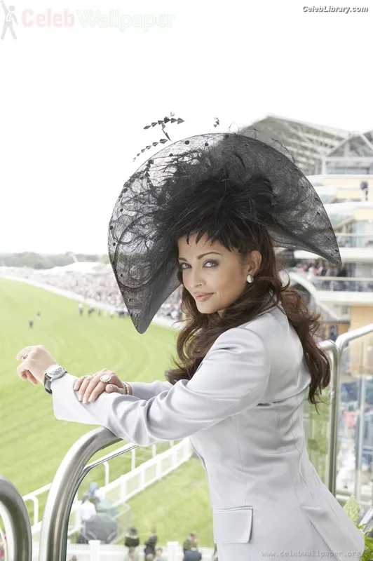 Aishwarya Rai photo 13 of 243