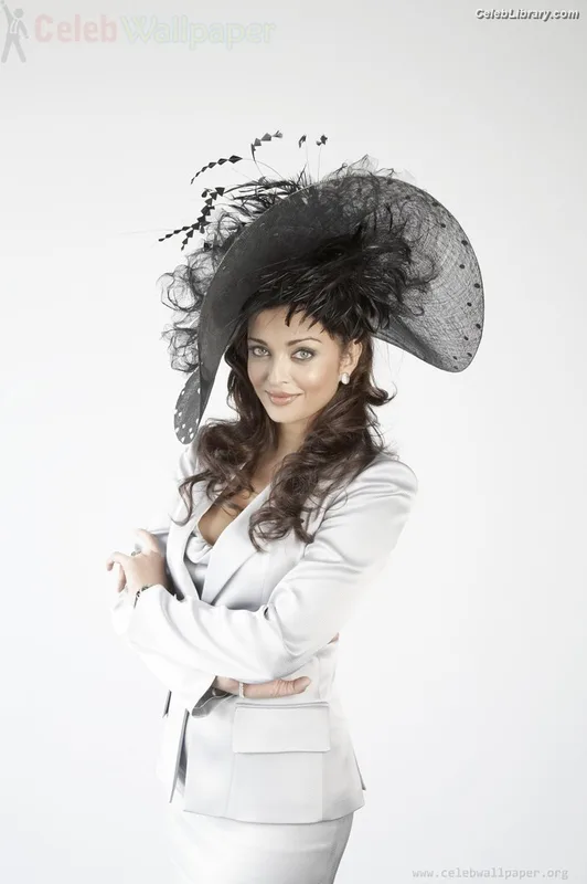 Aishwarya Rai photo 11 of 243