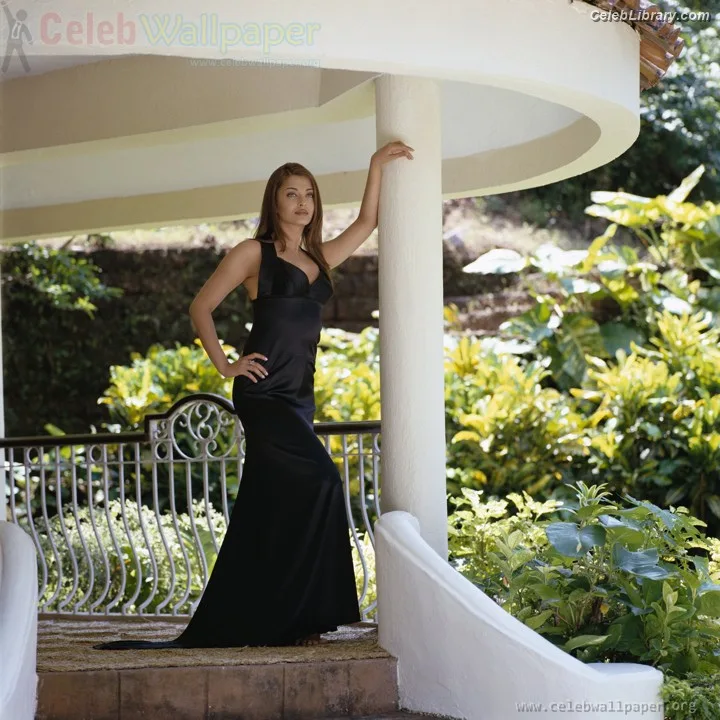 Aishwarya Rai photo 1 of 243