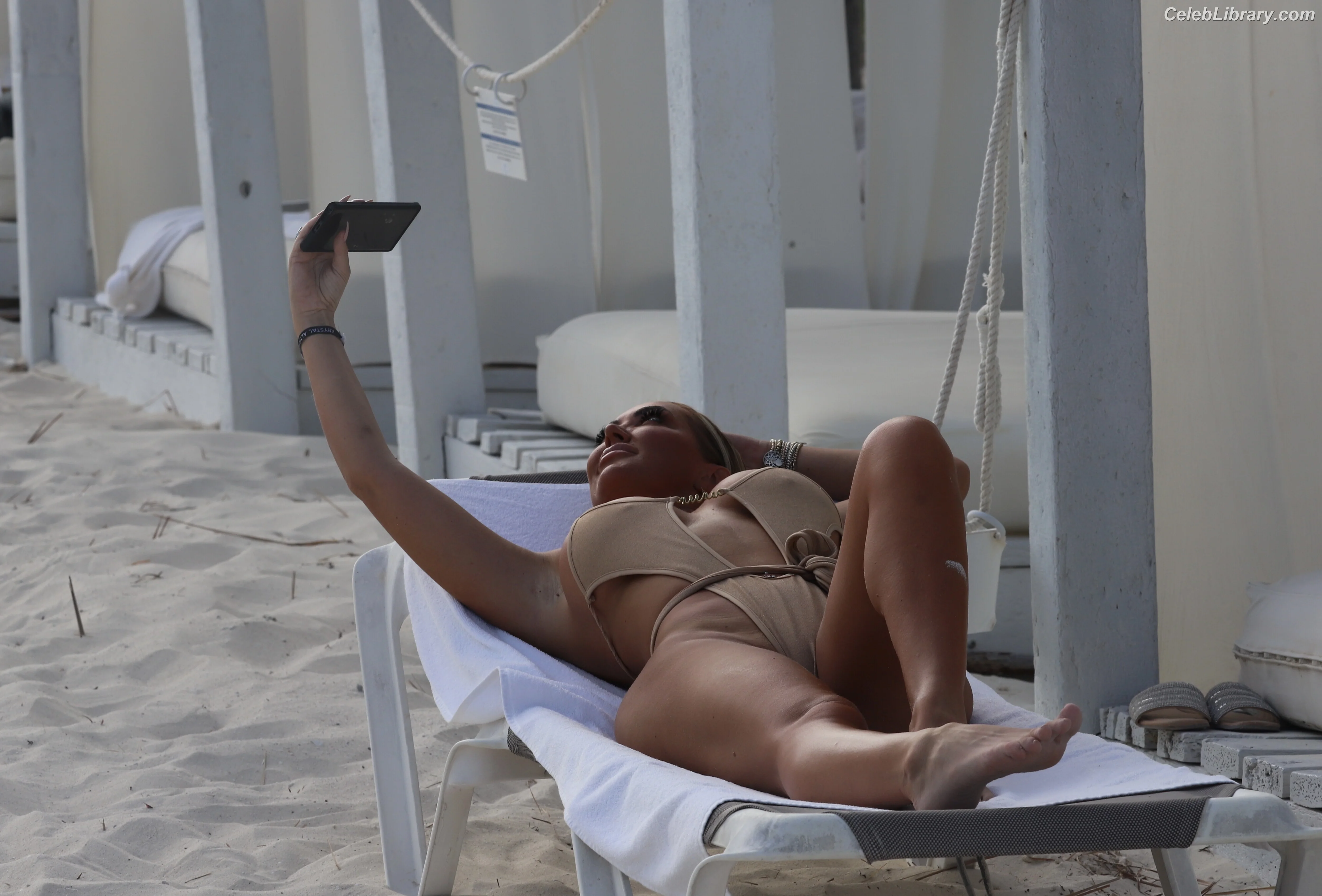 Aisleyne photo 6 of 415