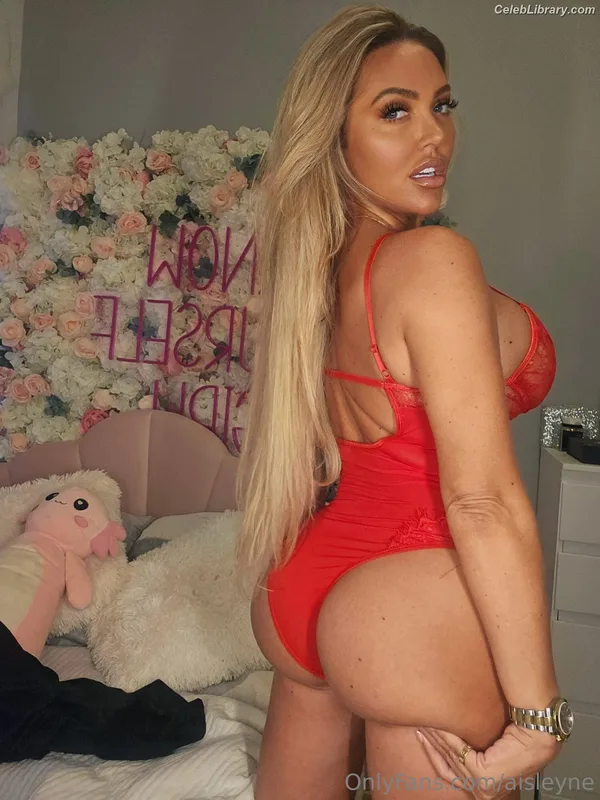 Aisleyne photo 9 of 416