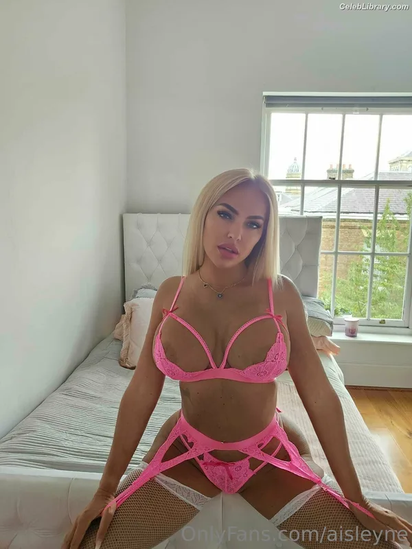 Aisleyne photo 8 of 416