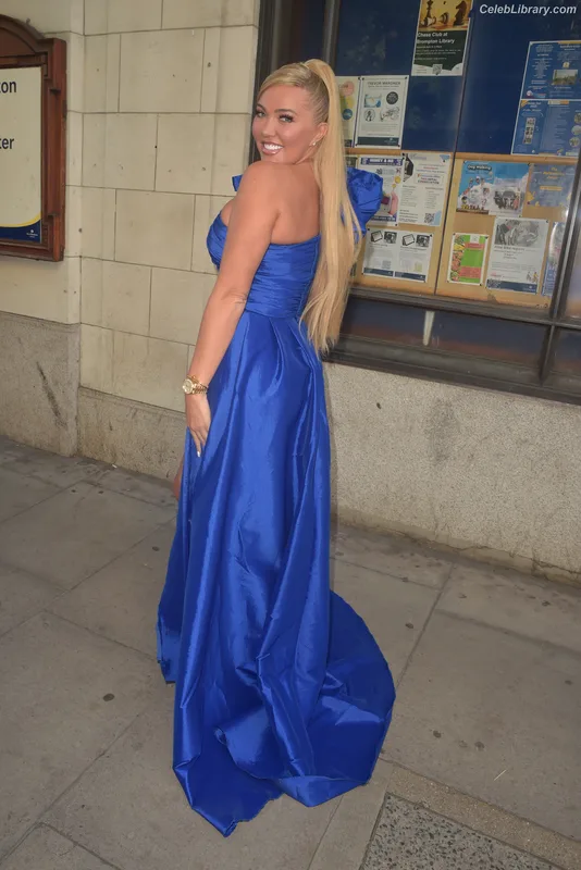 Aisleyne photo 20 of 416