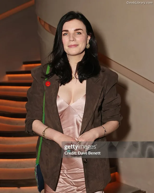 Aisling Bea photo 20 of 74