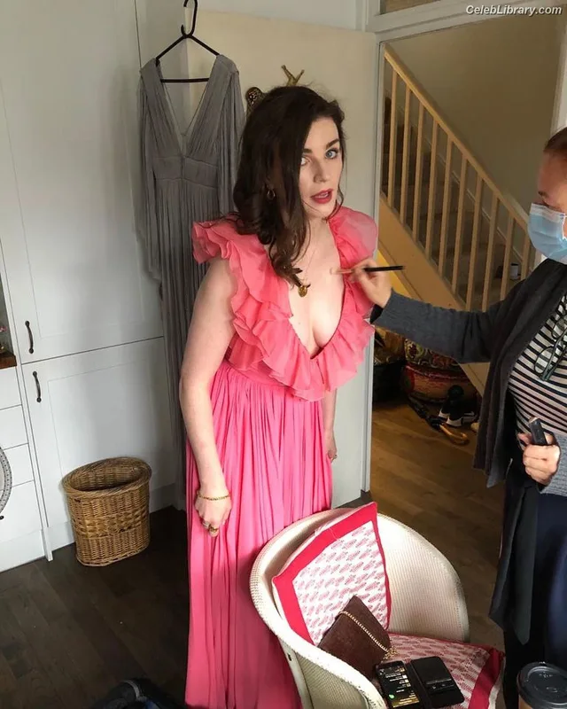 Aisling Bea photo 10 of 74