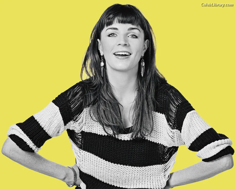 Aisling Bea photo 21 of 74