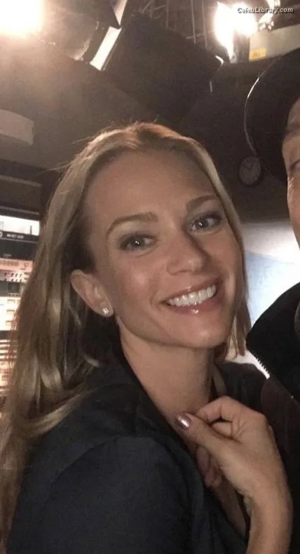 AJ Cook photo 9 of 80