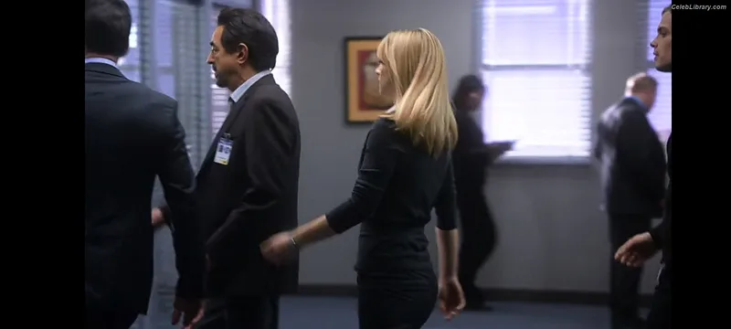 AJ Cook photo 12 of 80