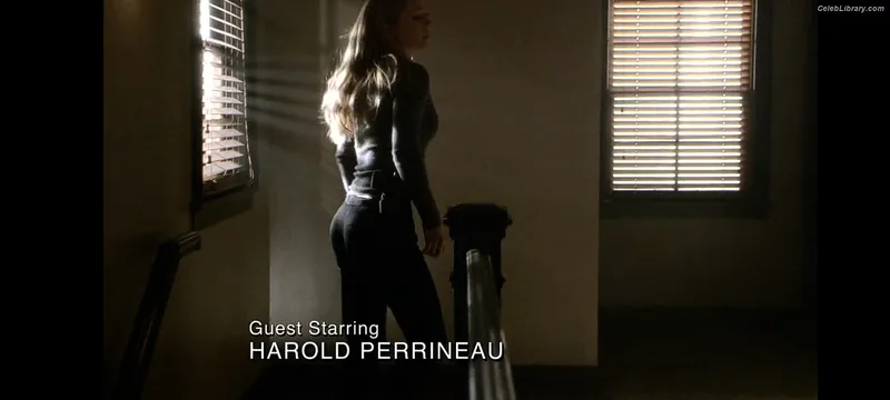 AJ Cook photo 13 of 80