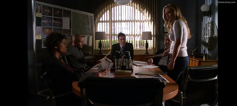 AJ Cook photo 4 of 80