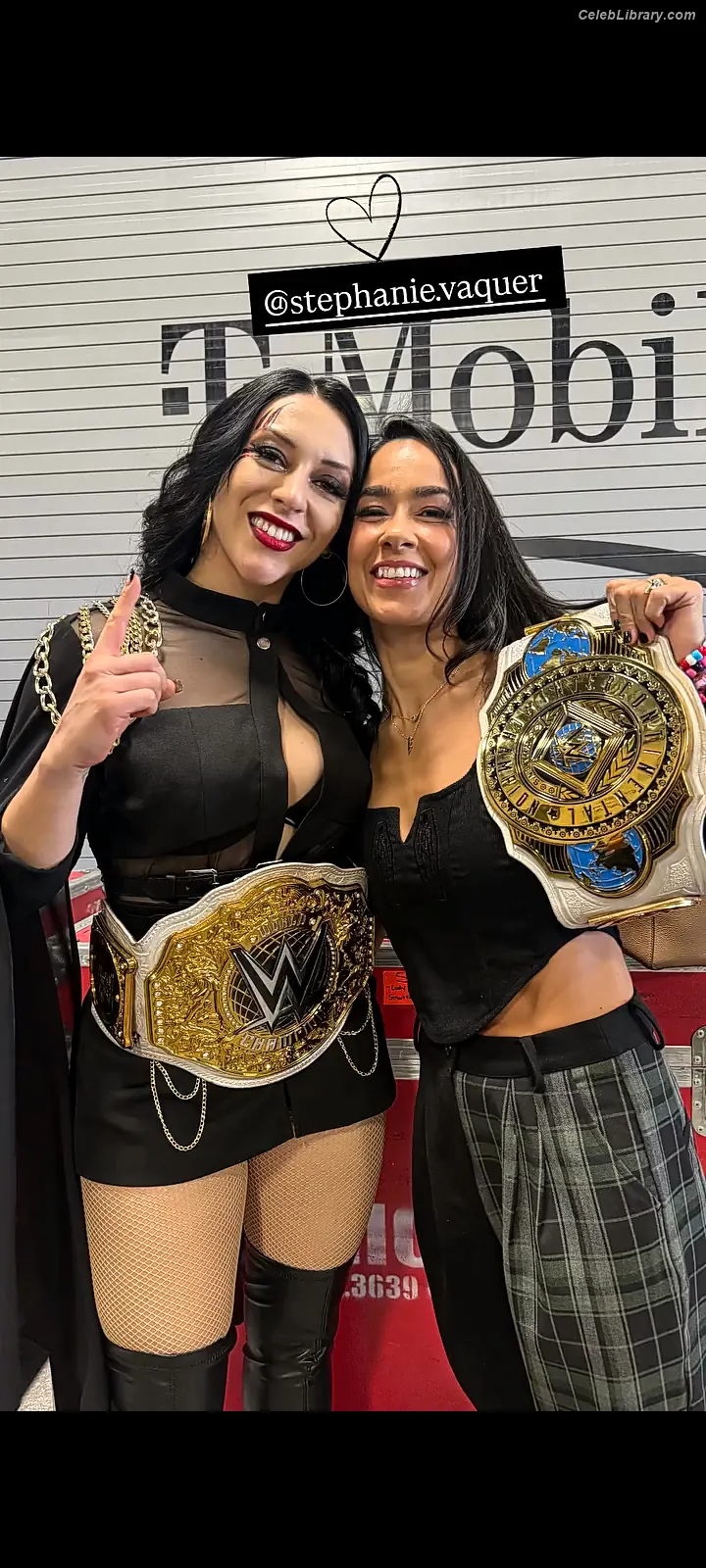 AJ Mendez photo 13 of 547