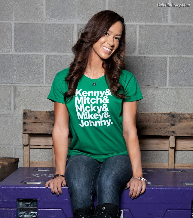 AJ Mendez photo 19 of 549