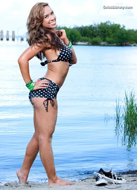AJ Mendez photo 17 of 549