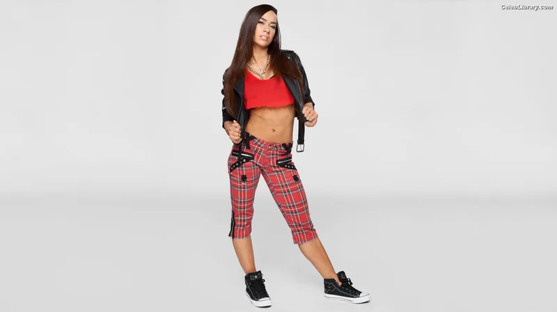 AJ Mendez photo 13 of 549