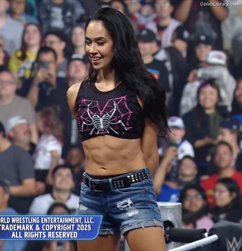 AJ Mendez photo 7 of 549