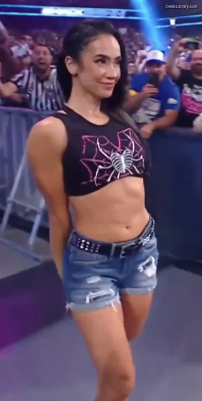 AJ Mendez photo 10 of 549