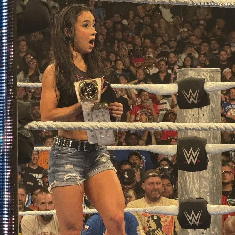 AJ Mendez photo 23 of 549