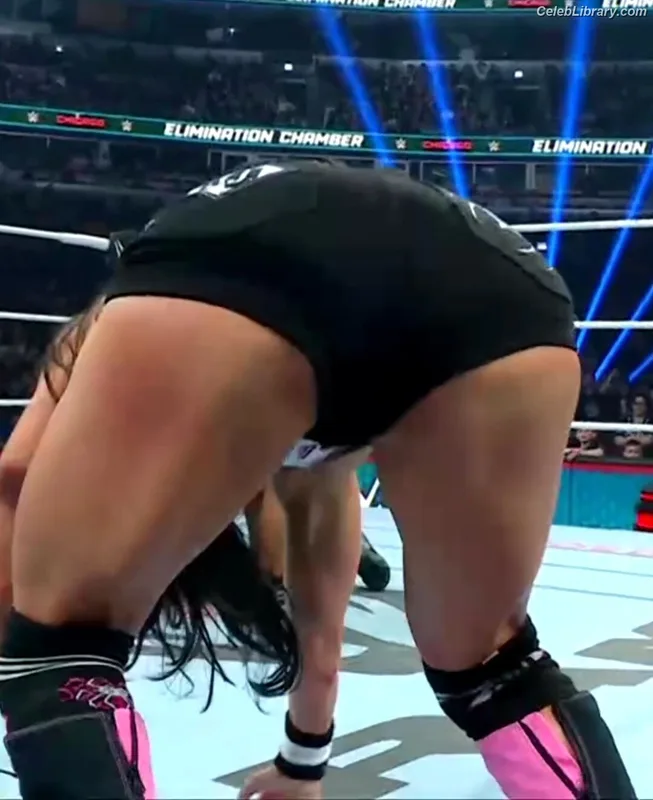 AJ Mendez photo 1 of 549
