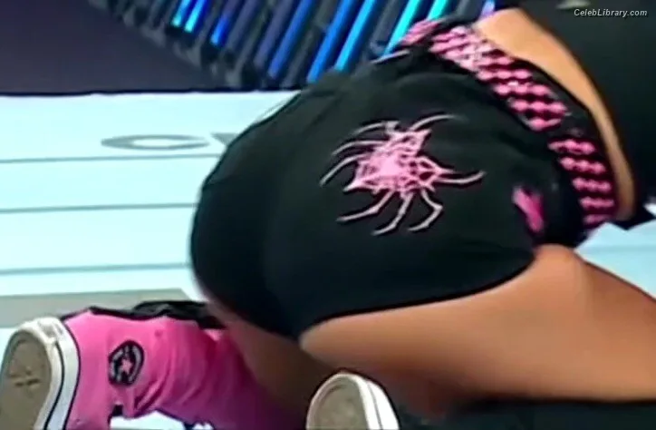 AJ Mendez photo 4 of 549