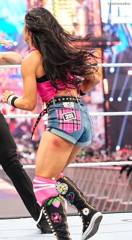 AJ Mendez photo 21 of 549