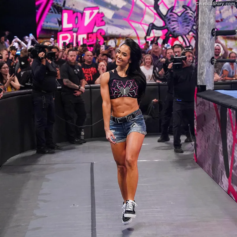 AJ Mendez photo 23 of 549