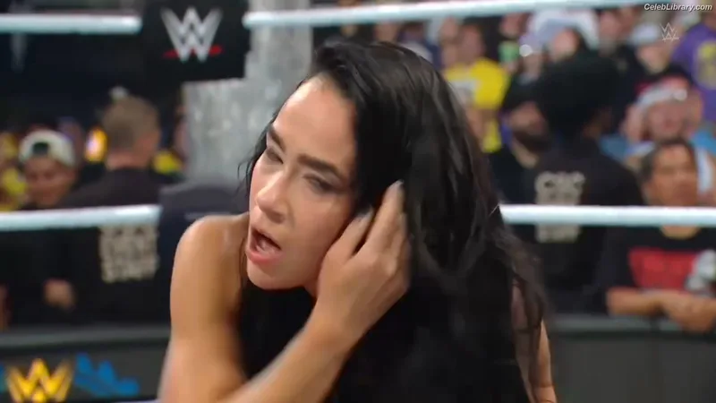 AJ Mendez photo 15 of 549