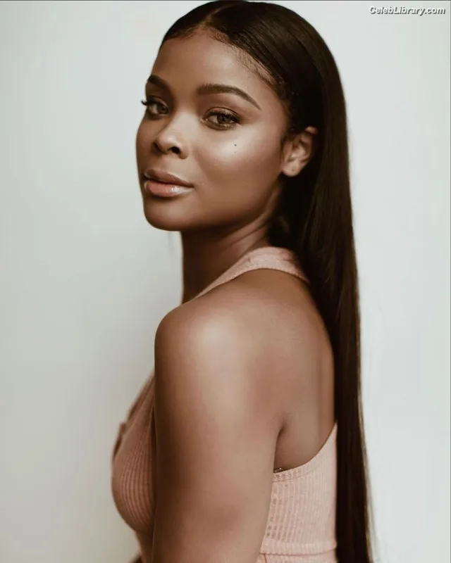 Ajiona Alexus photo 6 of 13