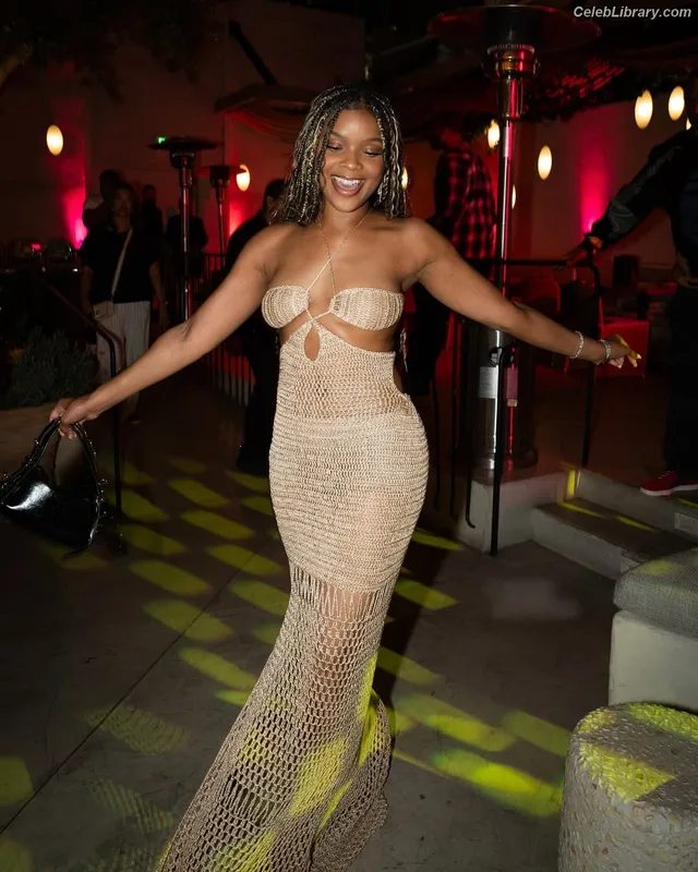 Ajiona Alexus photo 11 of 13