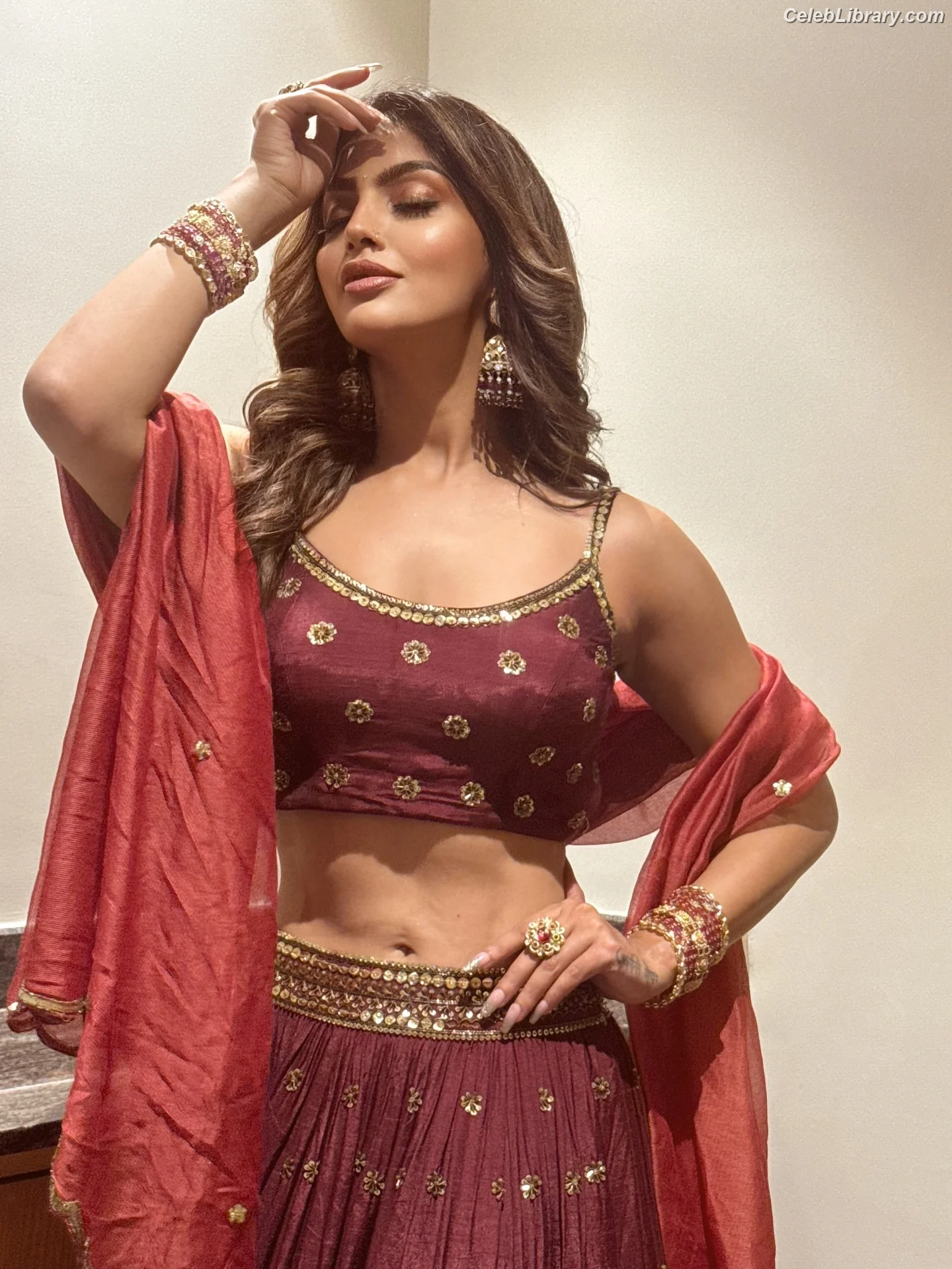 Akanksha Puri photo 11 of 42
