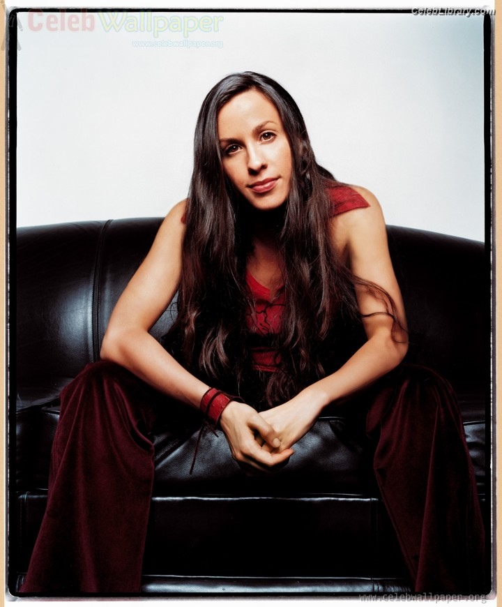 Alanis Morissette photo 19 of 73